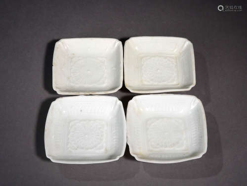 4pcs Chinese White Glaze Porcelian Plates