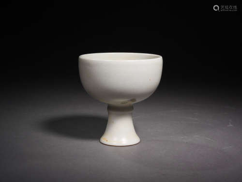A Chinese White Glaze Porcelain Stem Cup