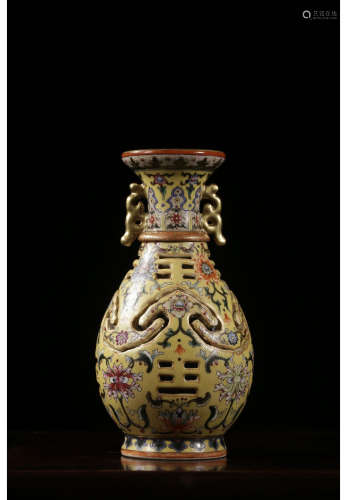  Chinese Yellow Glaze Famille Rose Porcelain Vase