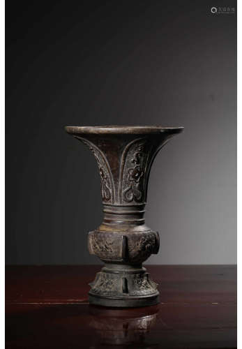 A Chinese Beast Pattern Bronze Flower Vase