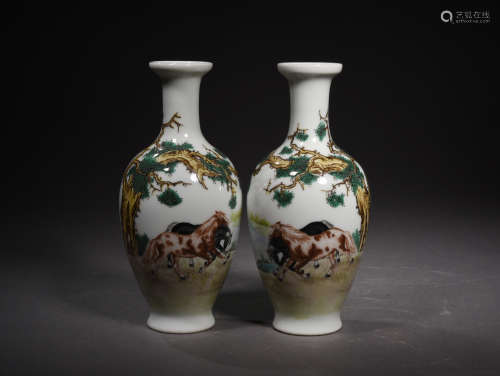 A Pair of Chinese Enamel Painted Porcelain Vases