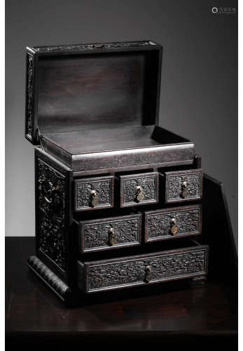A Chinese Carved Red Sandalwood Box