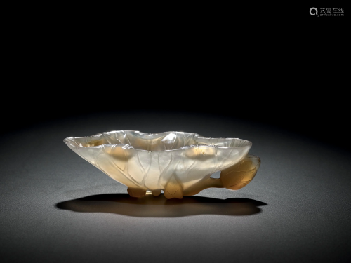 A CARVED AGATE WASHER, QING DYNASTY