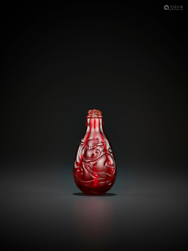 A RUBY-RED GLASS 'PHOENIX' SNUFF BOTTLE, MI…