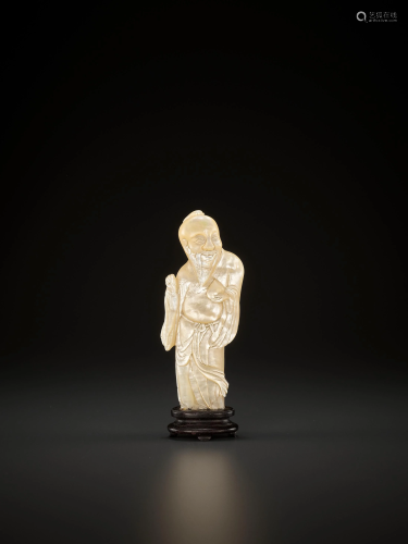 A MOTHER-OF-PEARL STATUE OF SHOULAO, KANGXI