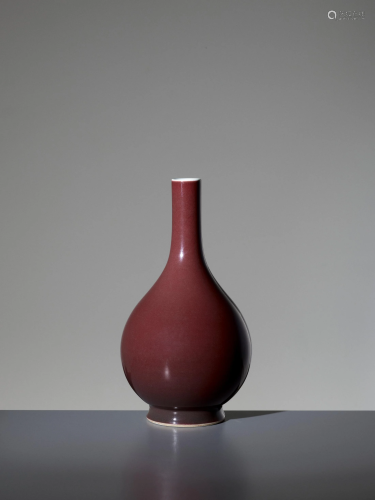 A COPPER-RED-GLAZED BOTTLE VASE, 18TH CENTURY