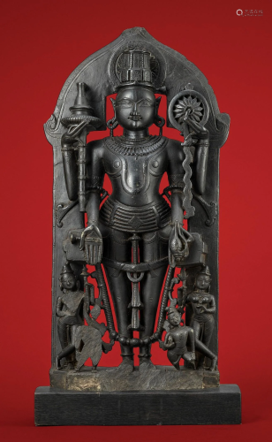 AN IMPORTANT AND RARE STATUE OF VISHNU, 15T…