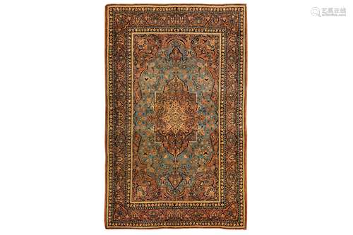 A VERY FINE ISFAHAN RUG, CENTRAL PERSIAN