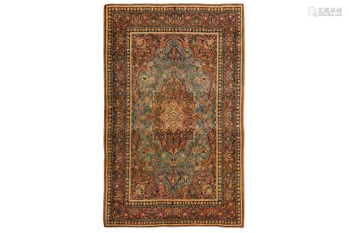 A VERY FINE ISFAHAN RUG, CENTRAL PERSIAN