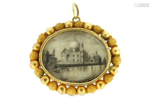 λ AN INDIAN ARCHITECTURAL MINIATURE PAINTING BROOCH