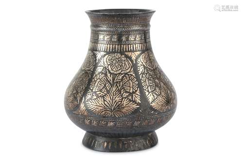 A SMALL BIDRI SILVER-INLAID VASE