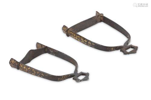 A PAIR OF KOFTGARI STEEL STIRRUPS