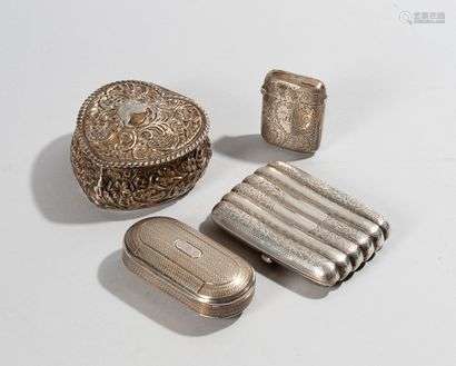 Silver lot consisting of an oblong box with guilloche decoration and monogrammed lid, a cigarette case engraved with foliage, a matchbox monogrammed engraved with foliage and a heart-shaped box with embossed Rock Rose decoration.London 1934 and Birmingham (20th century)Small accidentsWeight: 199 g