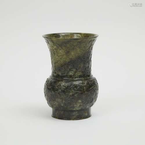 碧玉雕蓮紋觚式瓶 A Spinach Jade Carved Vase