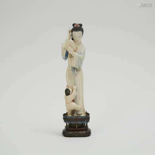 約1940年 牙雕加彩仕女童子立像  A Chinese Polychrome Ivory Figure of a Lady and Child, Circa 1940