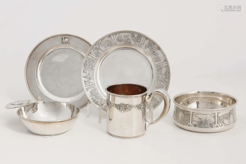 Five pieces of sterling childs tableware