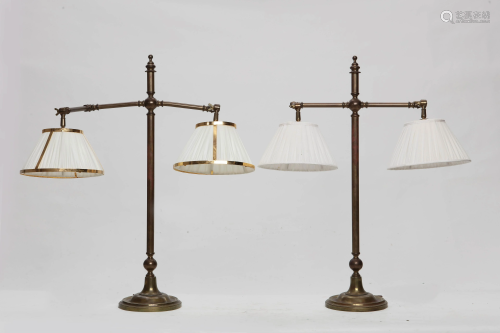A pair of Galerie des Lampes University lamps