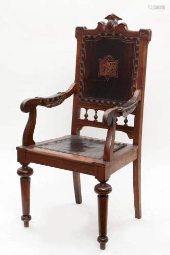 Continental Baroque style carved walnut armchair