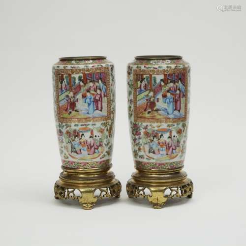 十九世紀 廣彩外銷人物故事對瓶 A Pair of Chinese export Canton Famille Rose Vases, 19th Century