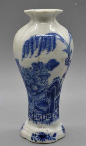 Blue and White lobed vase with Willow tree