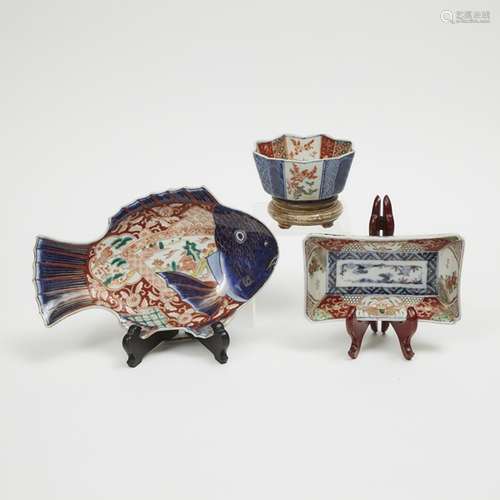 A Group of Three Imari Porcelain Wares