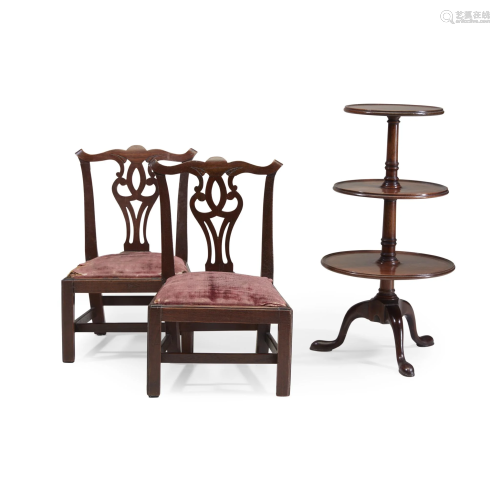 Group of miniature furniture items, 18th/19th ce…