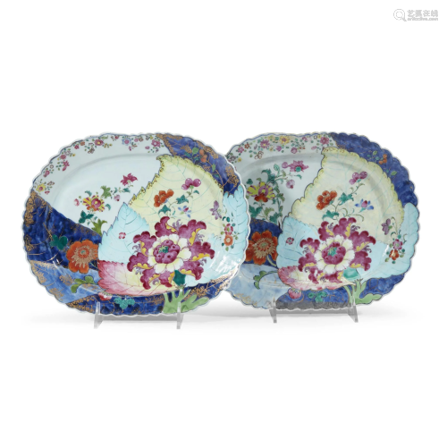 Pair of Chinese Export porcelain 'Tobacco leaf'