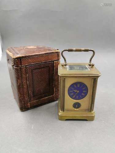 Small officer's clock in brass and enamel In its c…