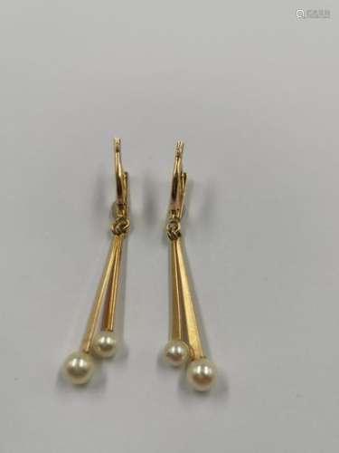 Pair of ear pendants with two 18k yellow gold mobi…