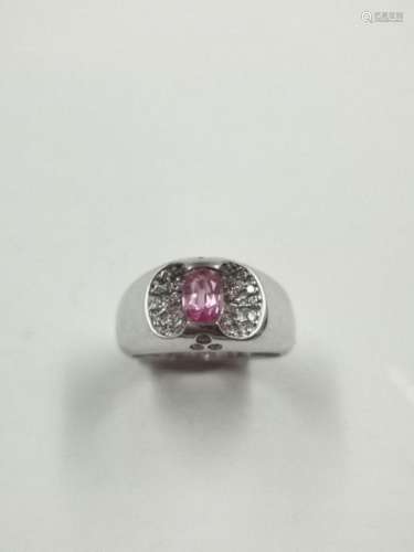 Ring in 18k white gold surmounted by an oval pink …