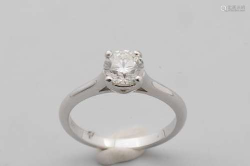 Solitaire ring in 18k white gold surmounted by a d…