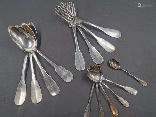 Set of 4 forks, 4 spoons and 5 small silver spoons…