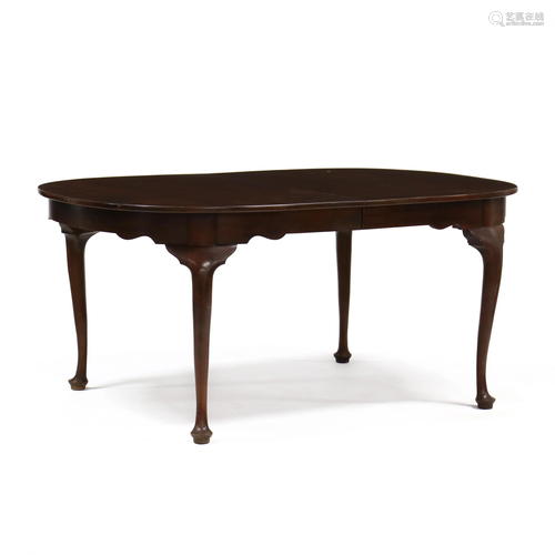 Henkel Harris, Queen Anne Style Mahogany Dining T…