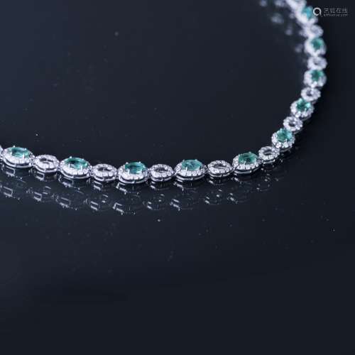 AN EMERALD & DIAMOND NECKLACE, AIG CERTIFIED