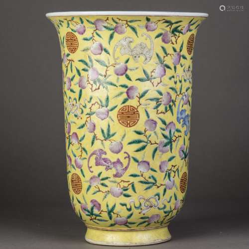 A CHINESE FAMILLE ROSE YELLOW-GROUND VASE