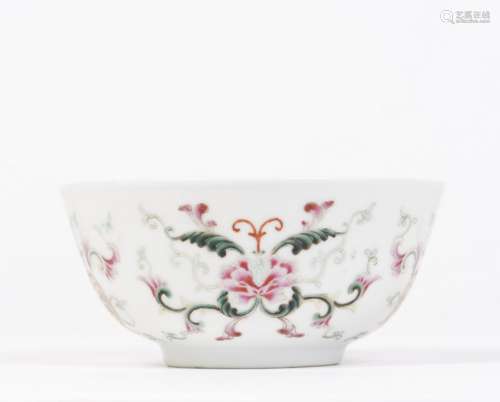 A CHINESE FAMILLE ROSE LOTUS BOWL, QING PERIOD