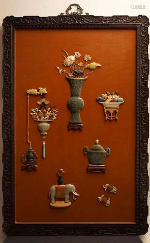 A CHINESE JADE & HARDSTONE INLAYS HANGING SCREEN