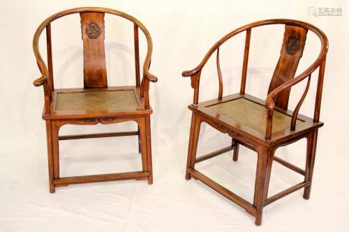 A PAIR OF HUANGHUALI CHAIRS (Y)