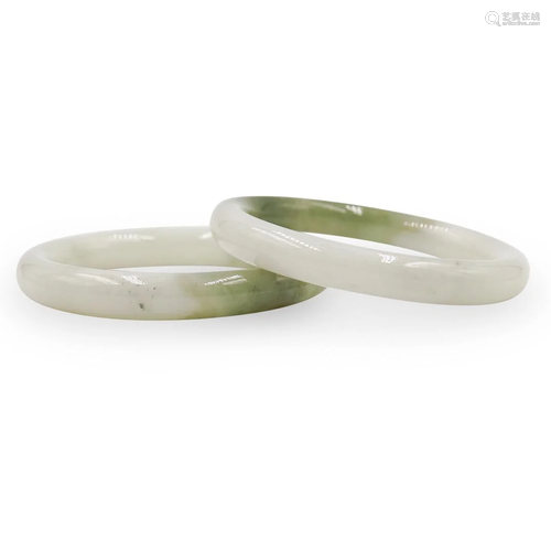 (2 Pc) Chinese Jade Bangles