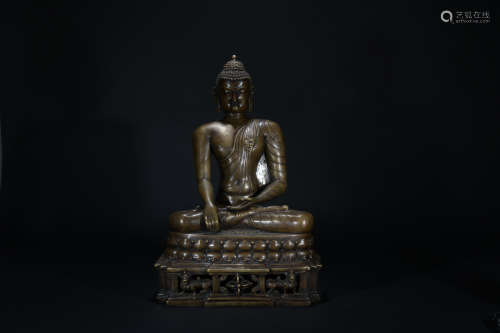 Qing dynasty copper statue of Buddha Shakjamuni