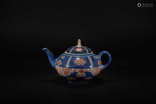 Qing dynasty blue glaze flushed teapot