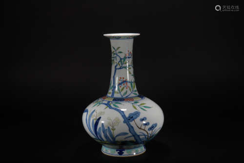 Qing dynasty colorful flower vase