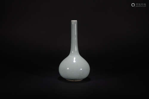 Qing dynasty blue glaze flask