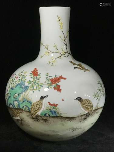 A Famille Rose Porcelain Globular Vase