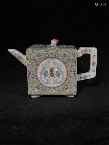 A Famille Rose Porcelain Square Water Pot 