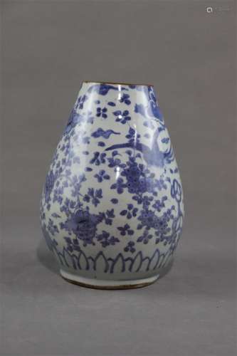 A Blue and White Porcelain 'Zun' Vase