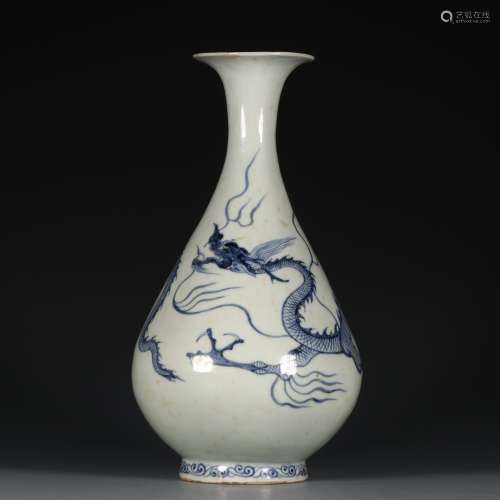 A Chinese Blue and White Porcelain 'Yuhuchunping' Vase