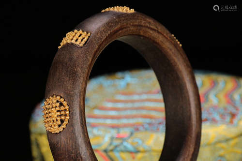 A Chinese Silver Gilt Agarwood Bangle Bracelet