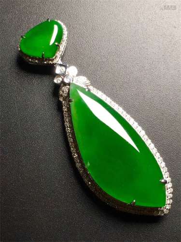 A Chinese Green Jadeite Pendant