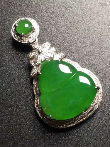 A Chinese Green Jadeite Gourd Pendant Without a Chain